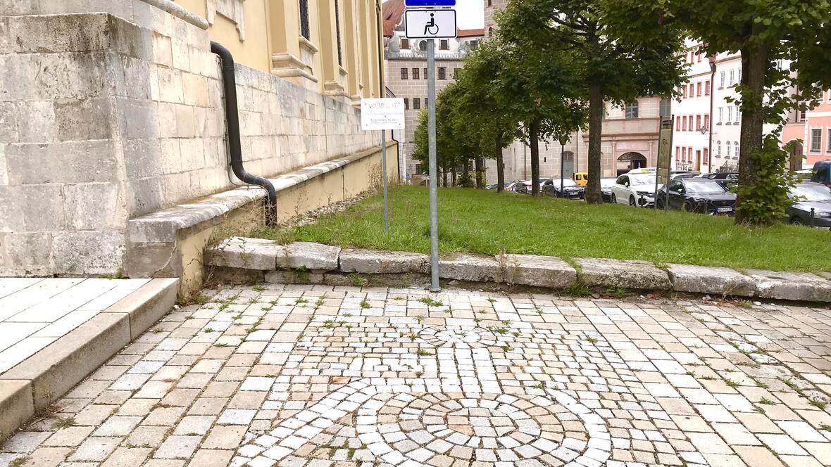 parken-schwerbehindert-quer