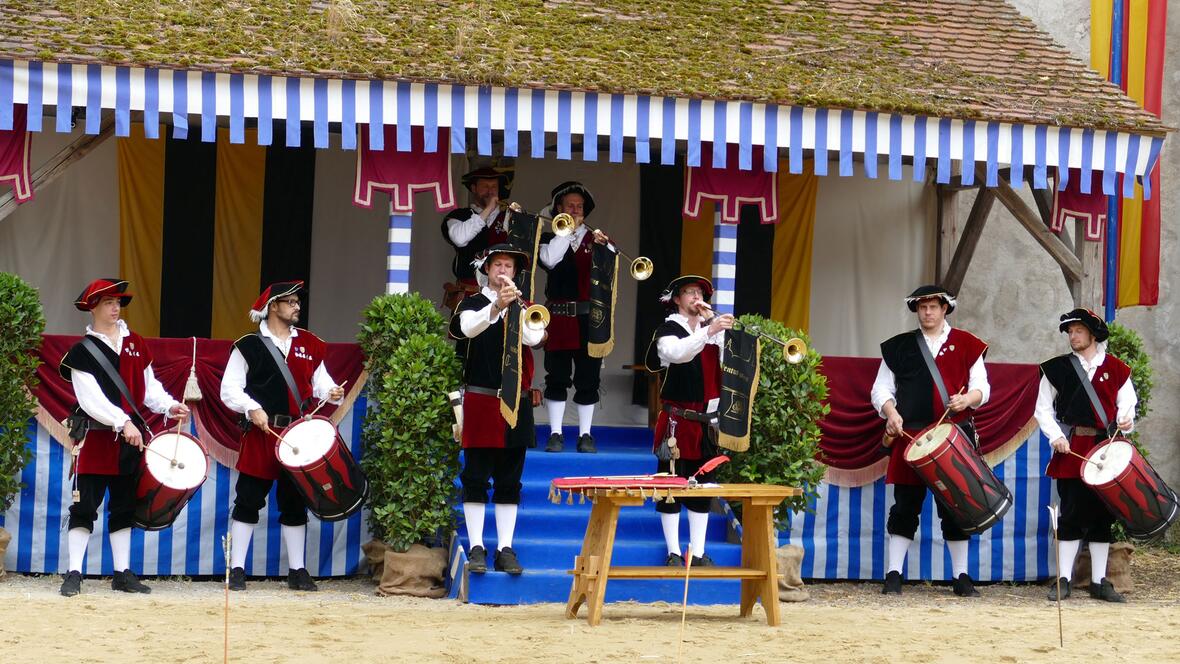 2017-07-07-1010165-businenblaeser-der-stadtkapelle-neuburg