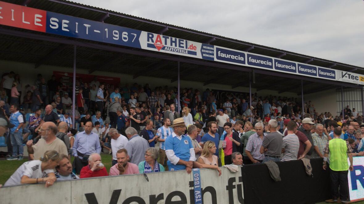 2017-08-10-7862-halbzeitpause-in-der-sparkassen-arena-in-neuburg