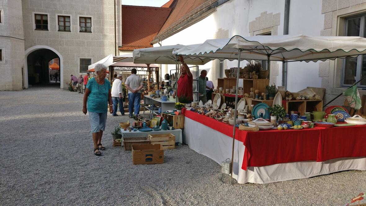 stand-neuburger-toepfermarkt