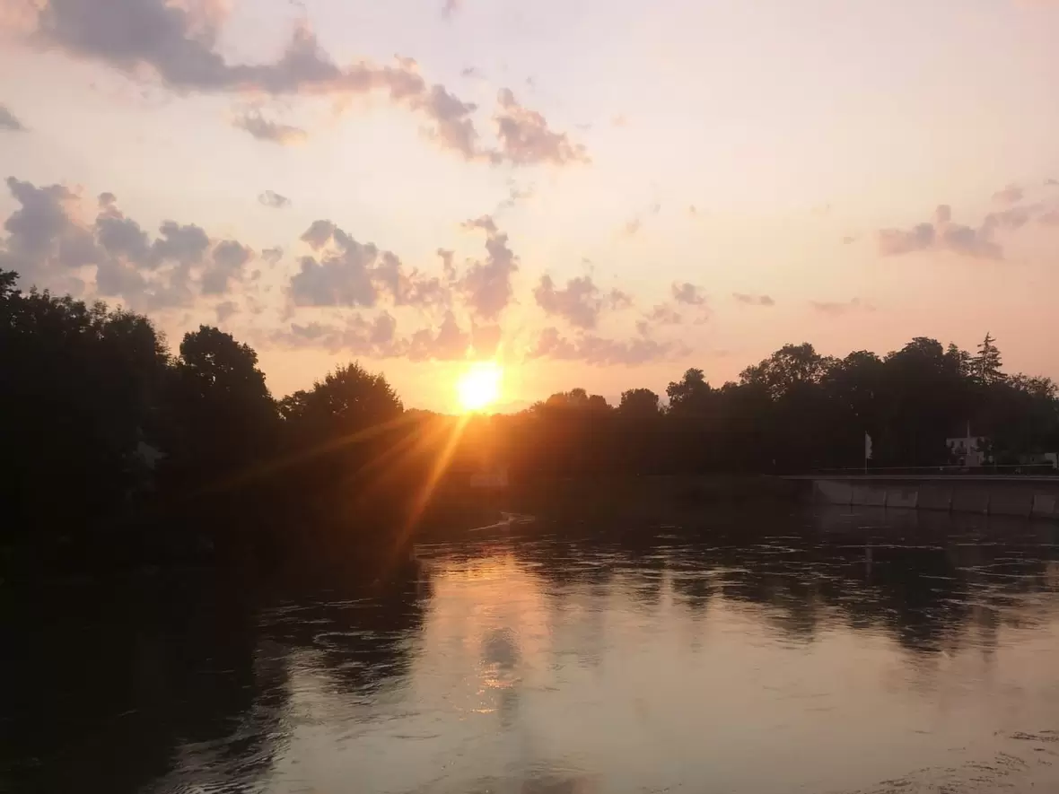 210724-leserfoto-aktion-sonnenaufgang-ueber-der-donau