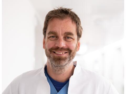 prof-dr-thomas-metterlein_ameos-klinikum-st-elisabeth-neuburg