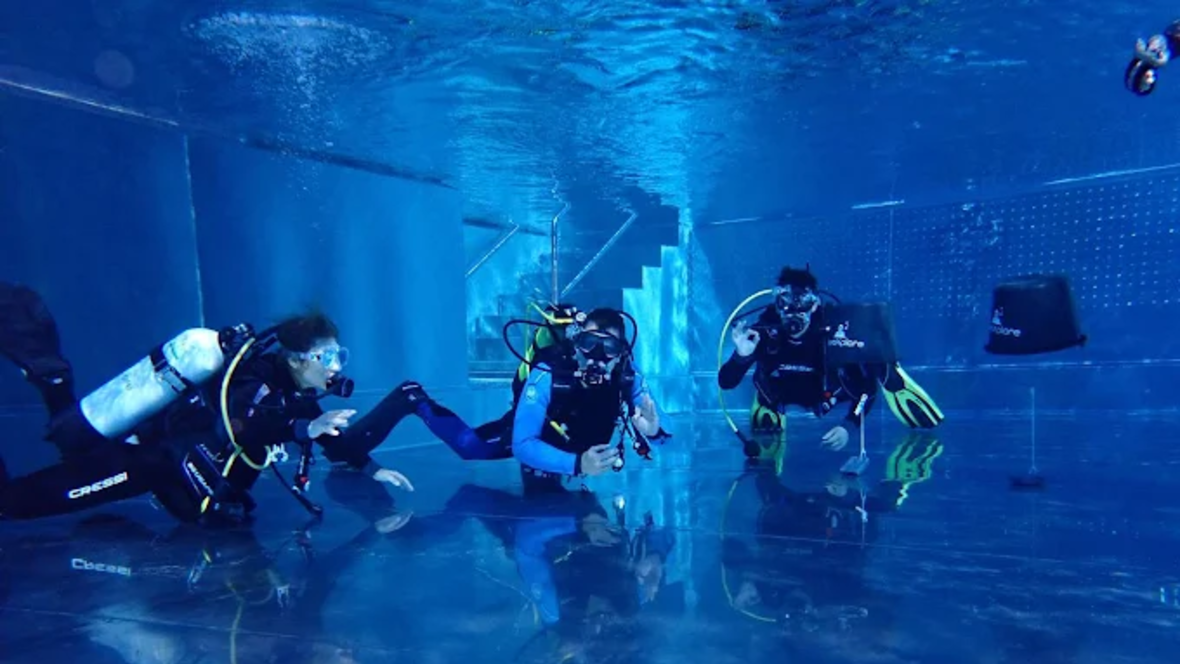 AquaXplore Tauchkurs für Anfänger im Pool