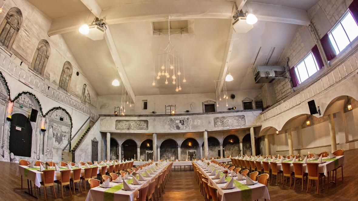 sporthotel-neuburg-hochzeitssaal
