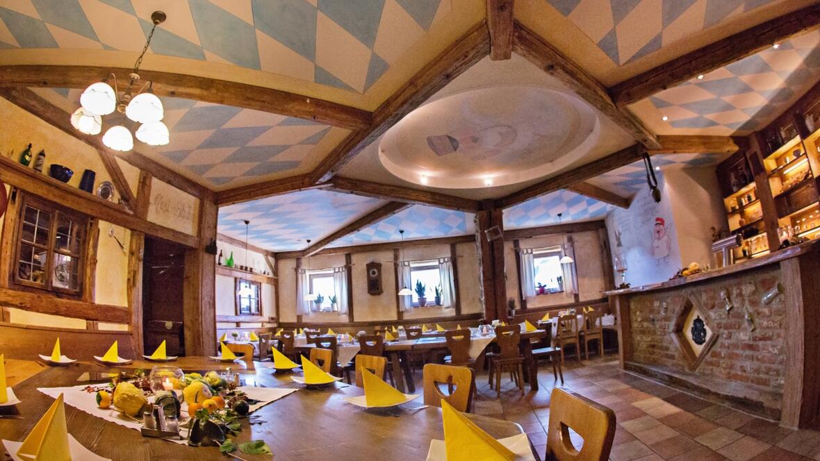 sporthotel-neuburg-bayrische-wirtsstube