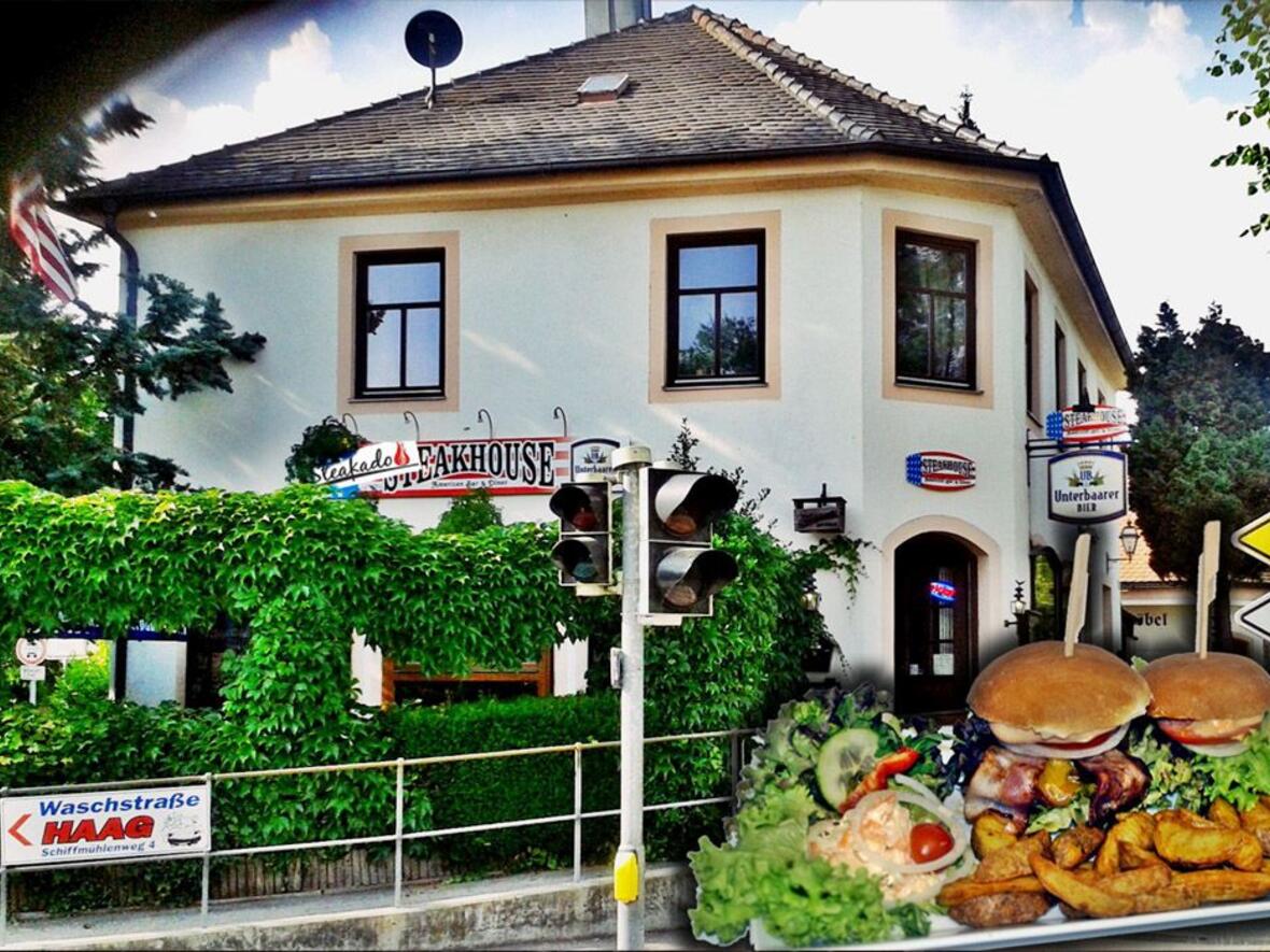 ansicht-des-gebaeudes-von-aussen-mit-burger-teller