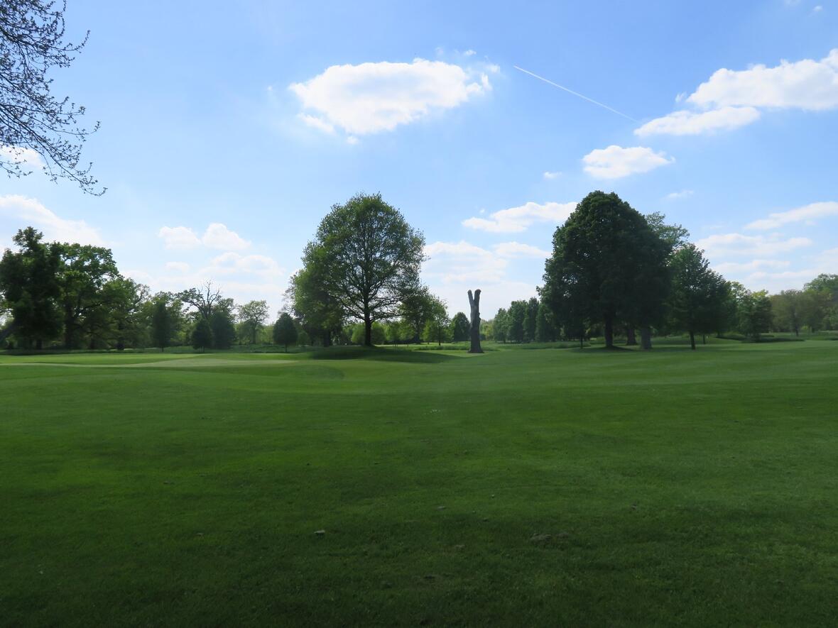 wittelsbacher-golfclub-hier-haben-sie-viel-platz-um-mit-ihren-freunden-zu-ueben